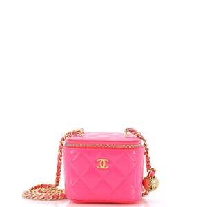 Chanel Pearl Crush Vanity Case With #240518C34B